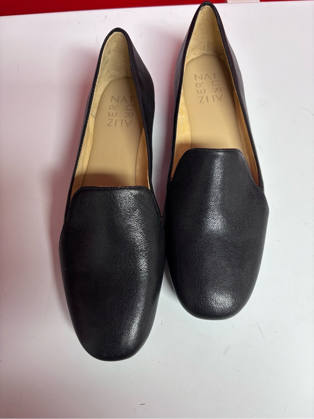 Naturalizer Emiline black loafers size 7M